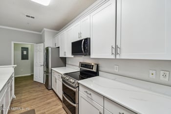 13364 Beach Blvd #420, Jacksonville, FL 32224