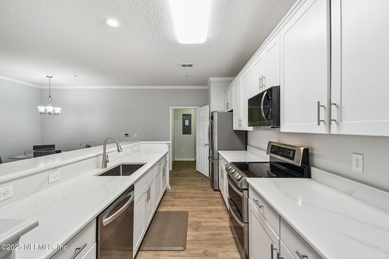 13364 Beach Blvd #420, Jacksonville, FL 32224