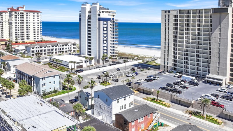 13061308 1st St, Jacksonville Beach, FL 32250