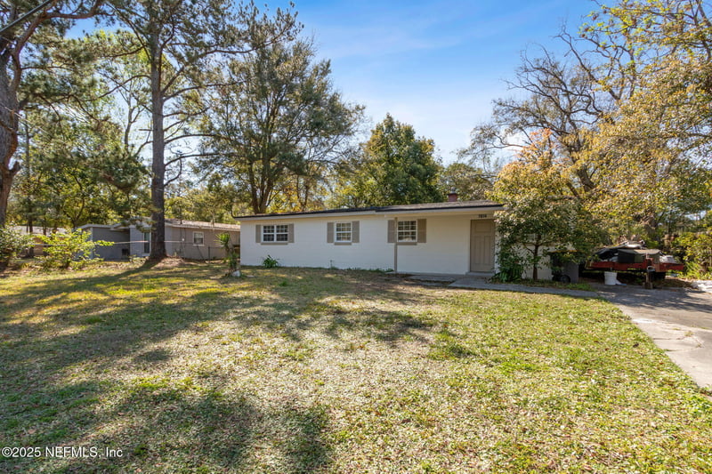 7014 Christopher Robin Dr, Jacksonville, FL 32210