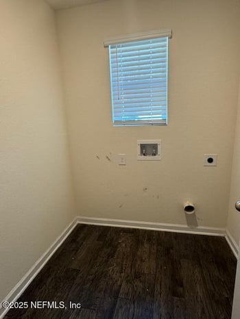 8499 Cape Fox Dr, Jacksonville, FL 32222