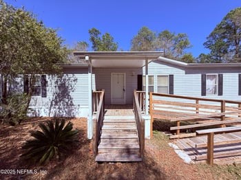 229 Dolphin Cir, Middleburg, FL 32068