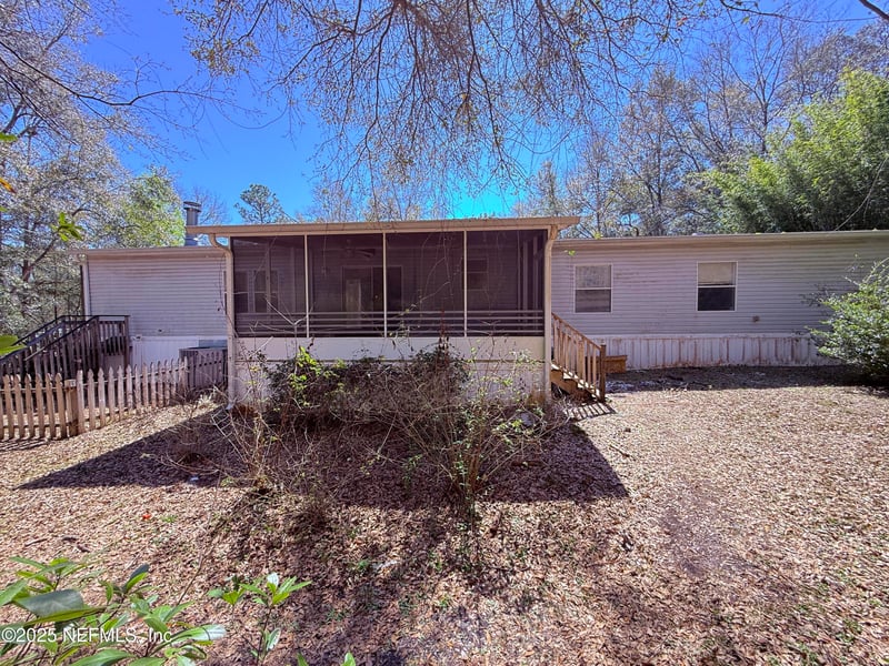 229 Dolphin Cir, Middleburg, FL 32068