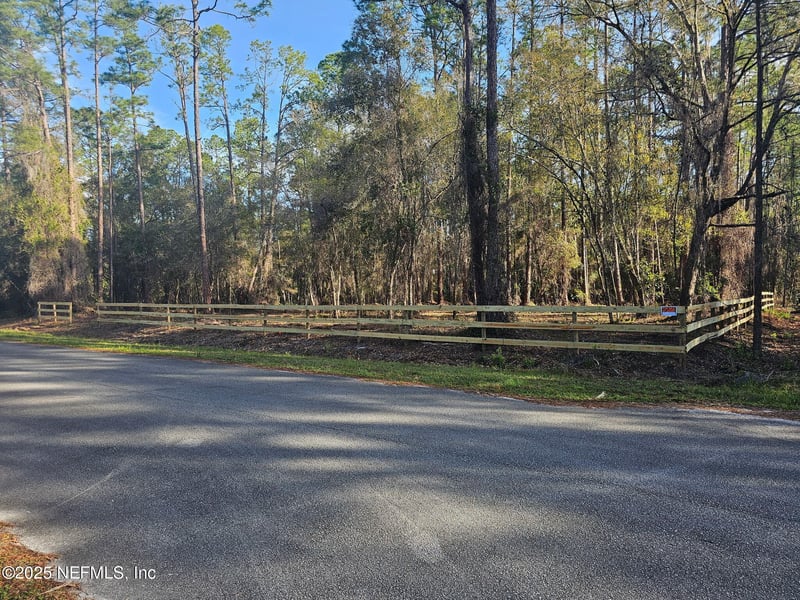 202 First St, Georgetown, FL 32139