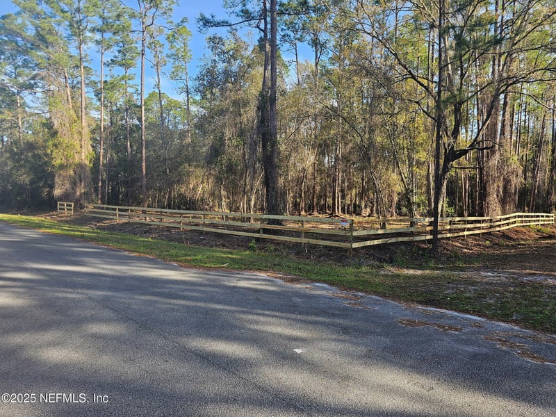 202 First St, Georgetown, FL 32139