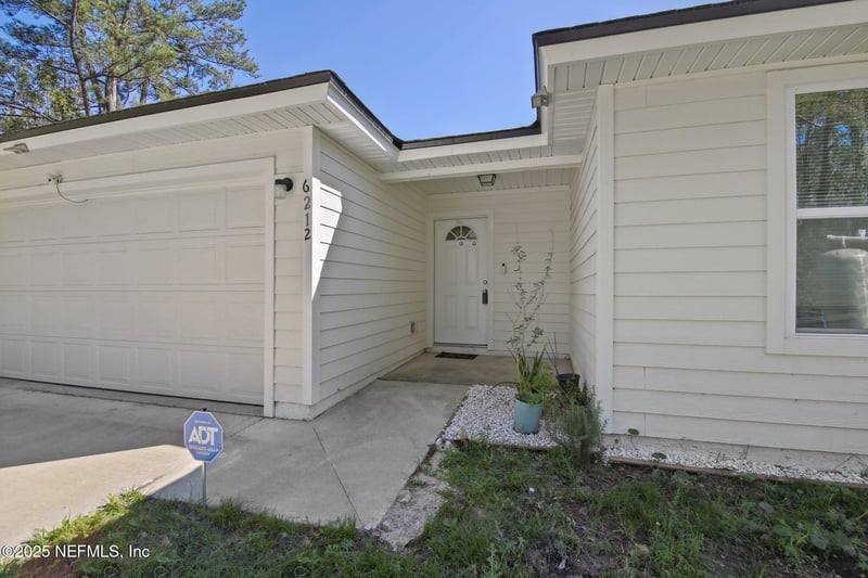 6212 Leona St, Jacksonville, FL 32219