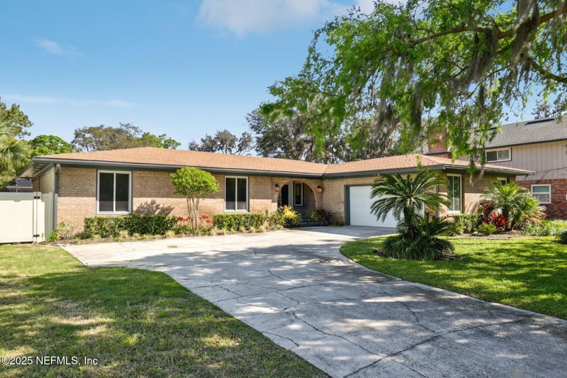 11543 Starboard Dr, Jacksonville, FL 32225