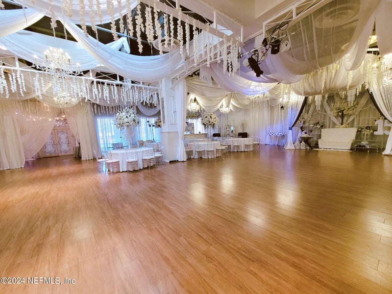 10750 Atlantic Blvd #8, Jacksonville, FL 32225