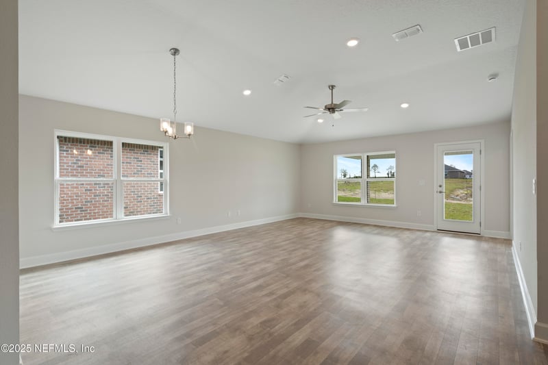 3111 Forest View Ln, Green Cove Springs, FL 32043