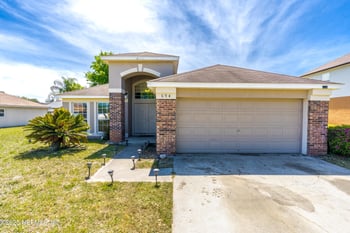 694 Cherry Bark Dr, Jacksonville, FL 32218