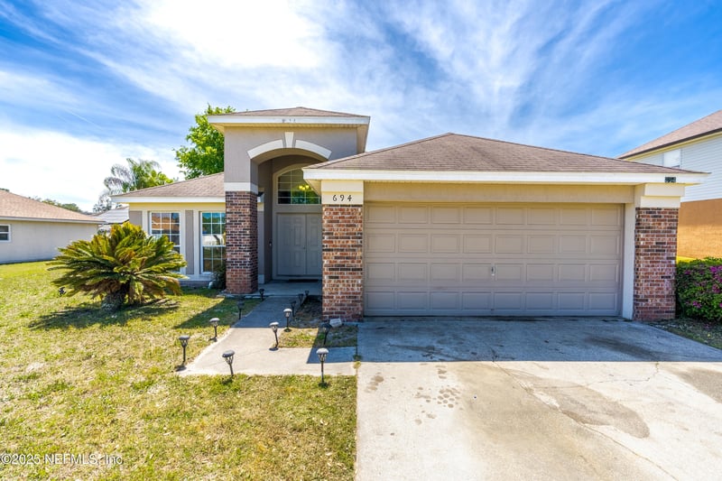 694 Cherry Bark Dr, Jacksonville, FL 32218