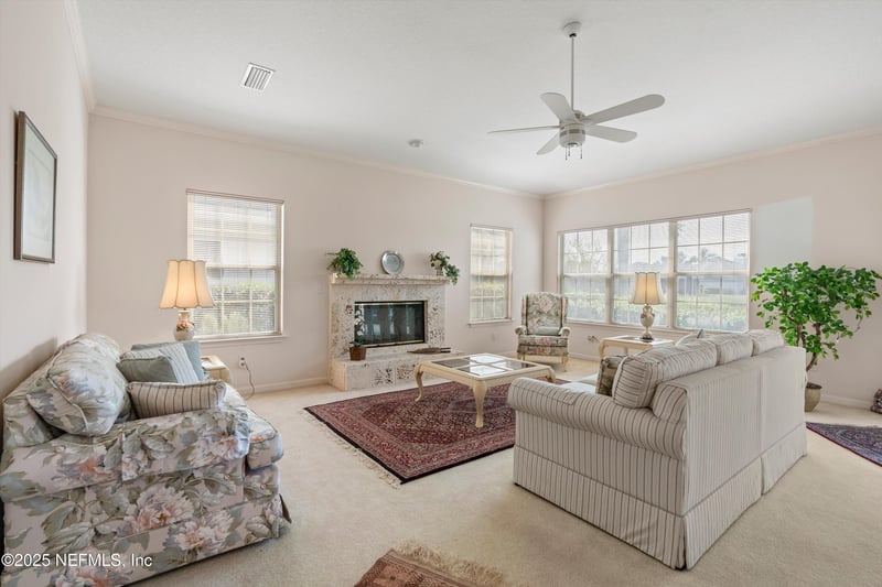 523 Lakeway Dr, St Augustine, FL 32080