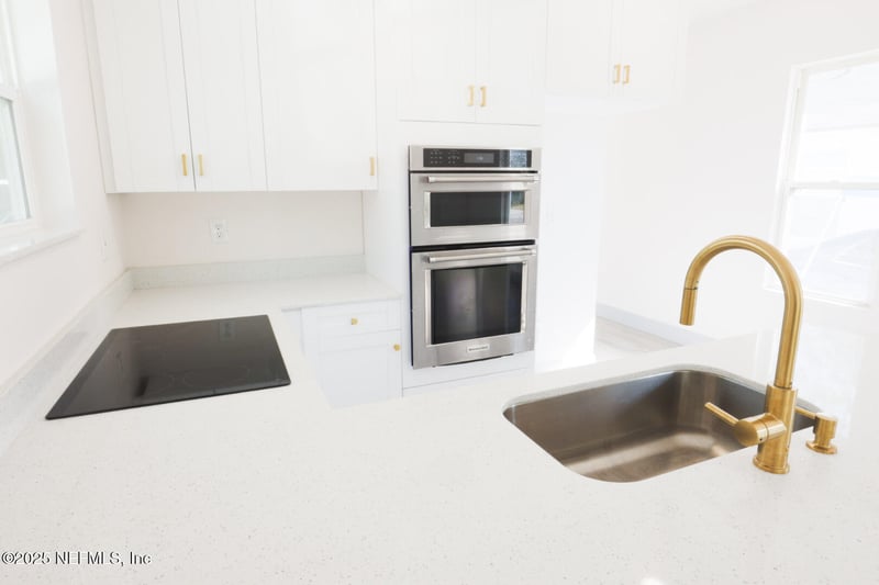 2477 Robert St, Jacksonville, FL 32209