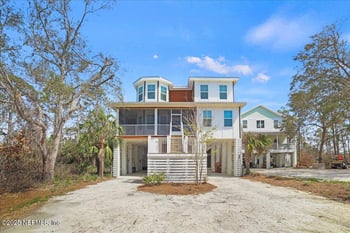 49 279 Ave, Steinhatchee, FL 32359