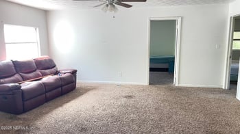 10469 Skycrest Dr, Jacksonville, FL 32246