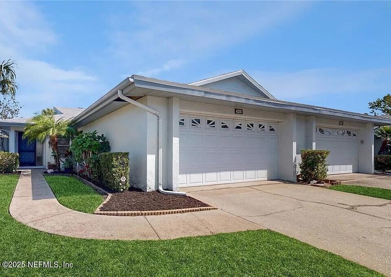 4201 Center Gate Ln, Sarasota, FL 34233