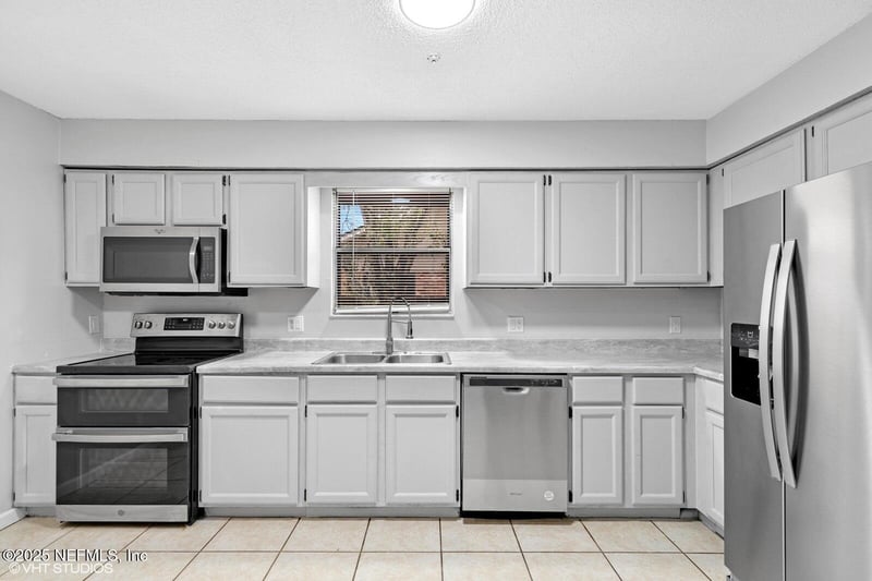 7927 Dwyer Dr, Jacksonville, FL 32244