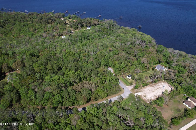 100 Pioneer Trl, Palatka, FL 32043