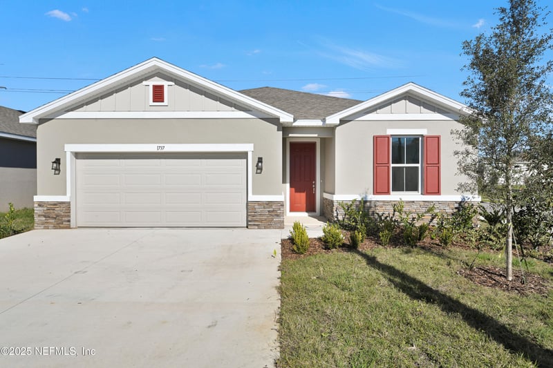 1737 Carnelian St, Deland, FL 32720