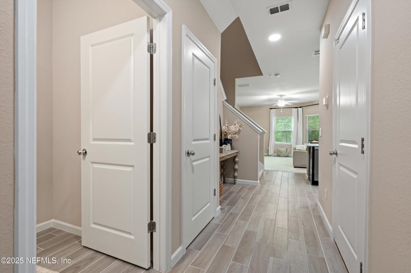 352 Boracay Cir, St Johns, FL 32259