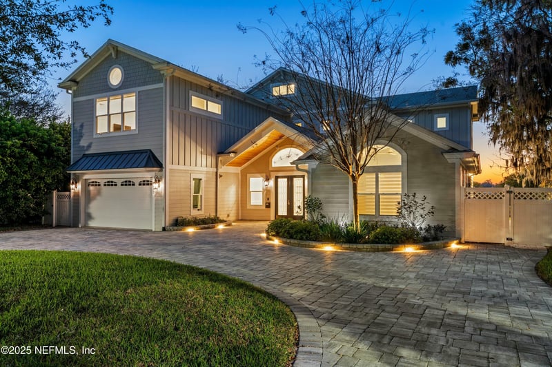 3852 Mcgirts Blvd, Jacksonville, FL 32210