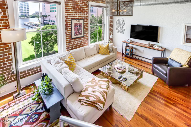 301 Bay St #405, Jacksonville, FL 32202