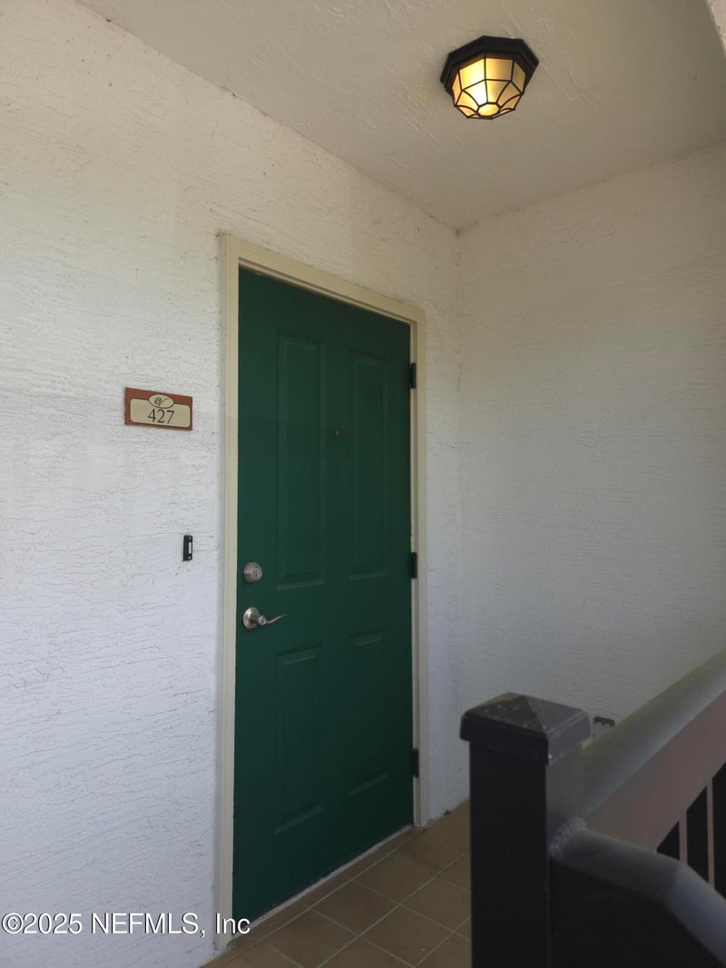 9745 Touchton Rd #427, Jacksonville, FL 32246
