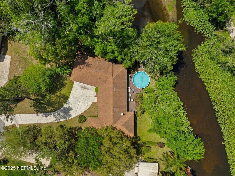 1704 Memory Ln, Jacksonville, FL 32210