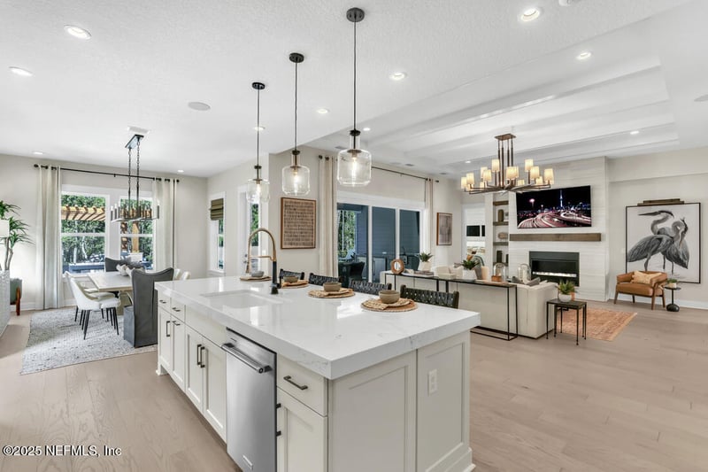 221 Bismarck Palm Rd, St Augustine, FL 32092