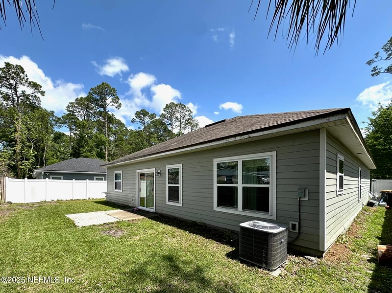 2714 Hanzas Ct, Jacksonville, FL 32216