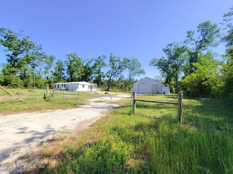 16990 County Road 252, Mcalpin, FL 32062