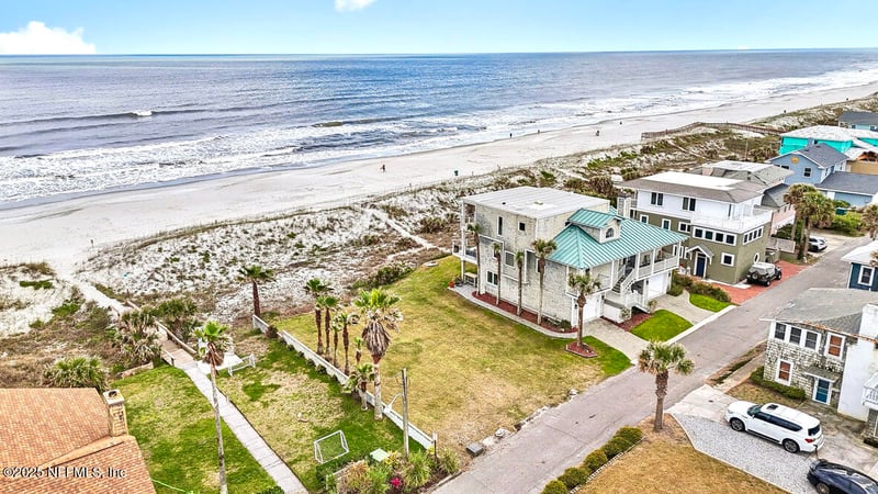 1401 Strand St, Neptune Beach, FL 32266