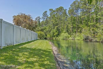 136 Southern Grove Dr, St Johns, FL 32259