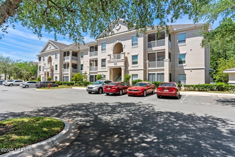 8601 Beach Blvd #905, Jacksonville, FL 32216