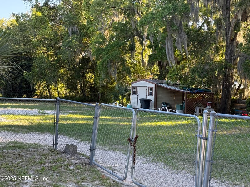 1400 High St, Palatka, FL 32177