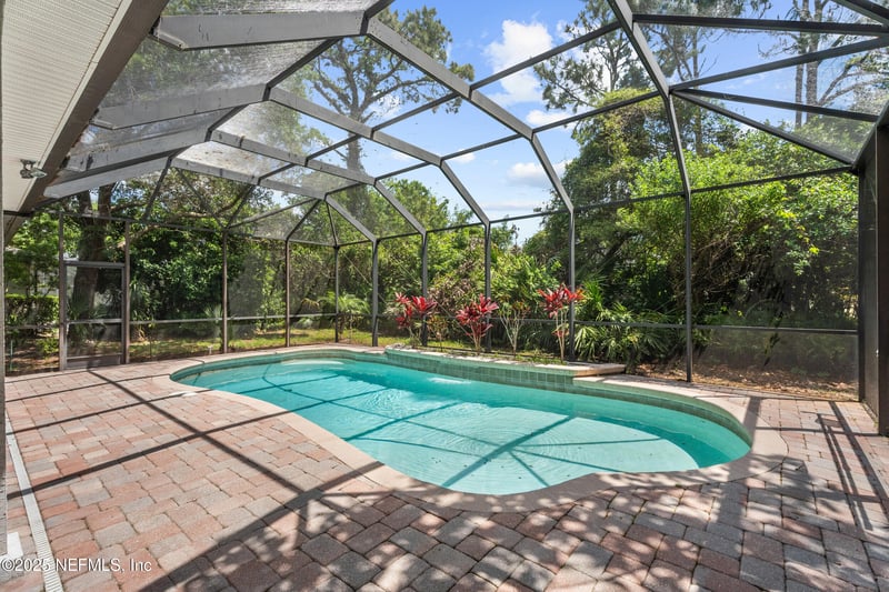 8 Village Dr, Palm Coast, FL 32137