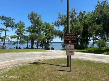 5287 Deer Island Rd, Green Cove Springs, FL 32043