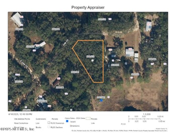 157 Oak Cir, Interlachen, FL 32148