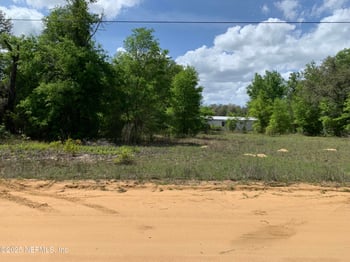 507 Kitty Ave, Interlachen, FL 32148