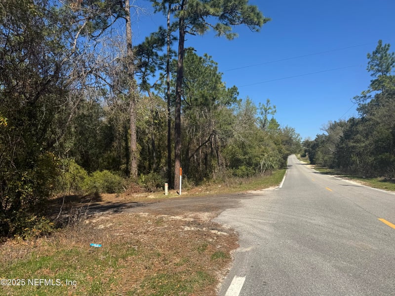 160 Lemon St, Pomona Park, FL 32181