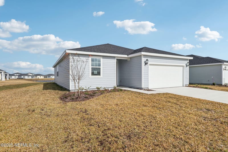 3295 Lago Vista Dr, Green Cove Springs, FL 32043