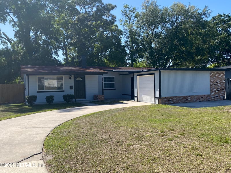 2320 Ardmore Ct, Jacksonville, FL 32211