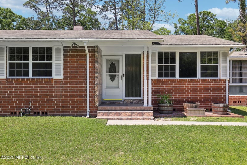 1126 Lake Shore Blvd, Jacksonville, FL 32205