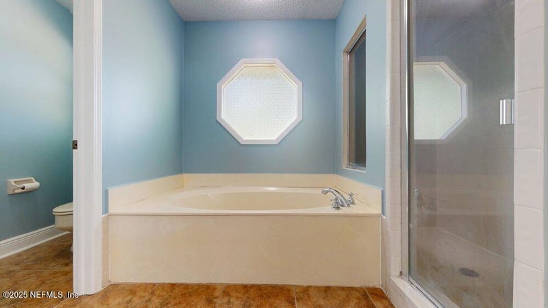 664 Kilchurn Dr, Orange Park, FL 32073