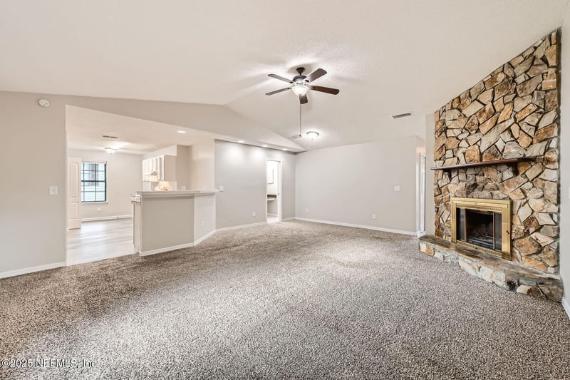 1594 Twin Oak Dr, Middleburg, FL 32068