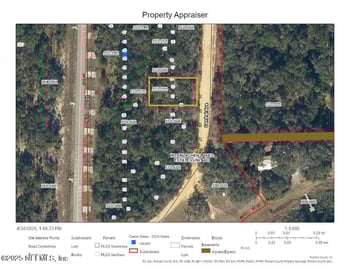 117 Central Ave, Interlachen, FL 32148