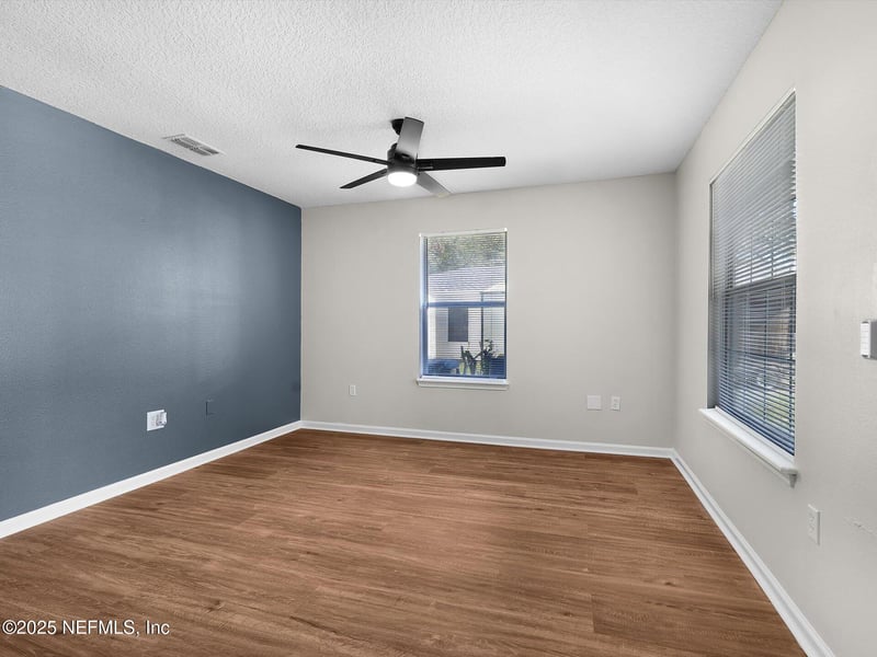 1615 Brook Forest Dr, Jacksonville, FL 32208