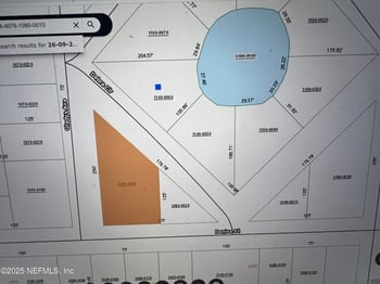 101 Debra Cir, Interlachen, FL 32148