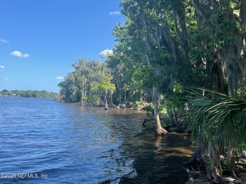 766 National Forest Road 75g Rd, Palatka, FL 32177