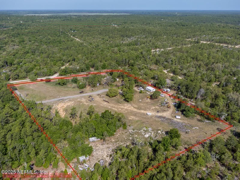 148 Lake Shore Dr, Hawthorne, FL 32640